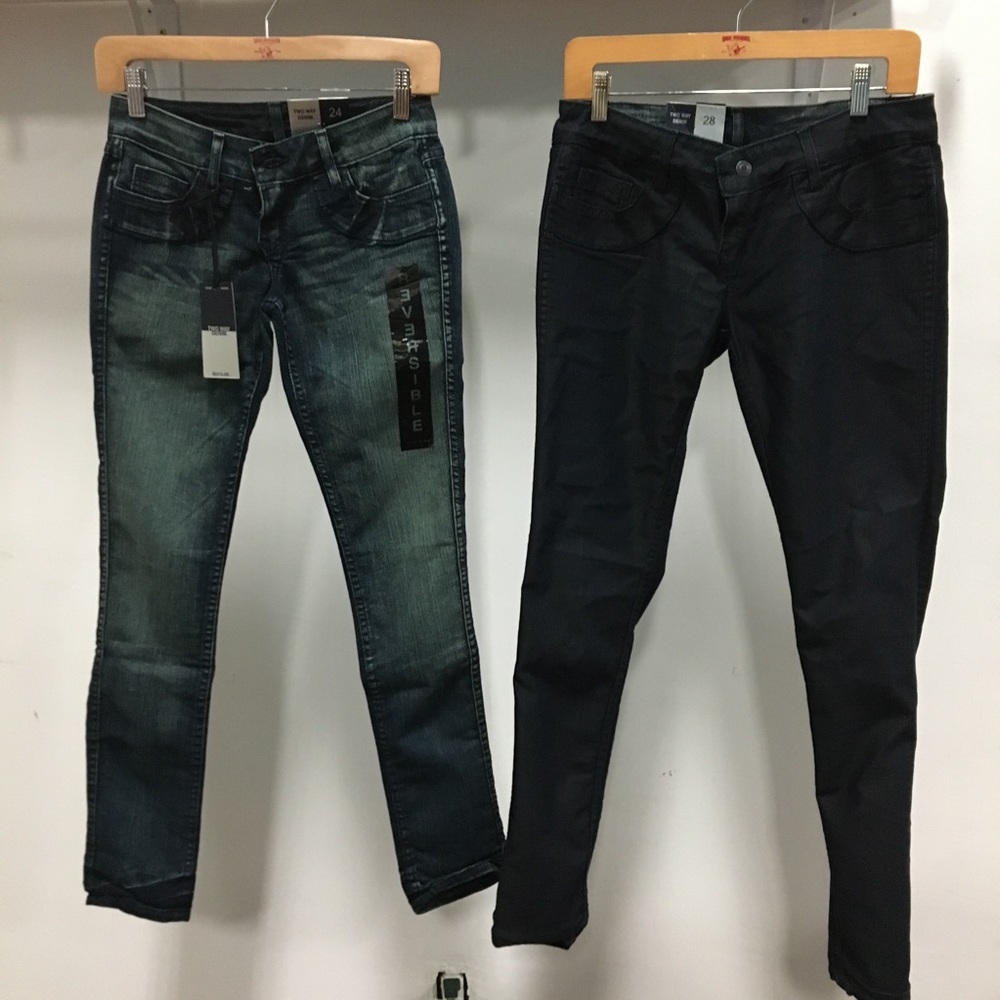 NWT BLEULAB Reversible Jegging DENIM Jean pant